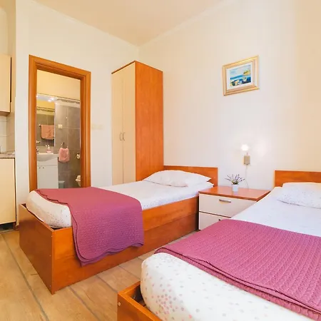 Spalatina Apartman *